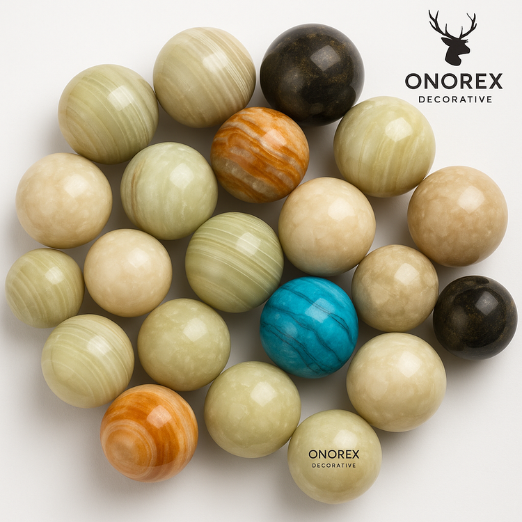 موجود در سایزهای مختل و رنگ های مختلف